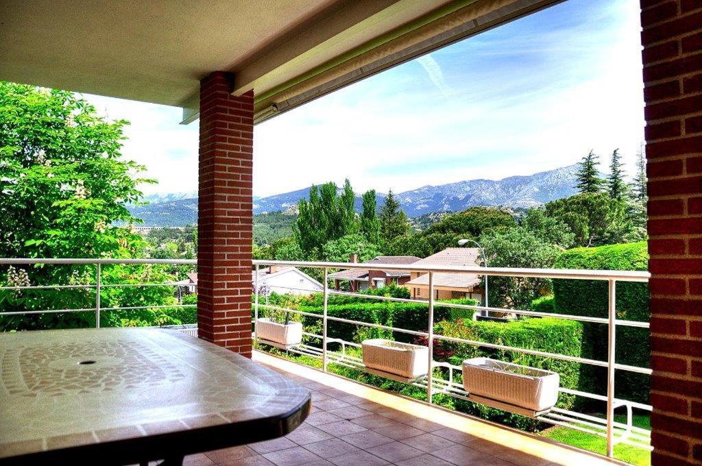 ベセリル・デ・ラ・シエラ Casa Bellavista Becerrilヴィラ エクステリア 写真