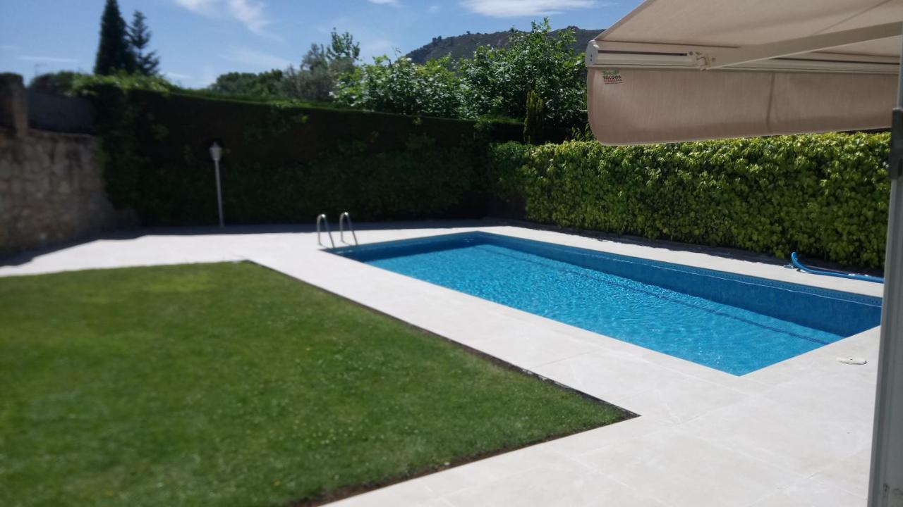ベセリル・デ・ラ・シエラ Casa Bellavista Becerrilヴィラ エクステリア 写真