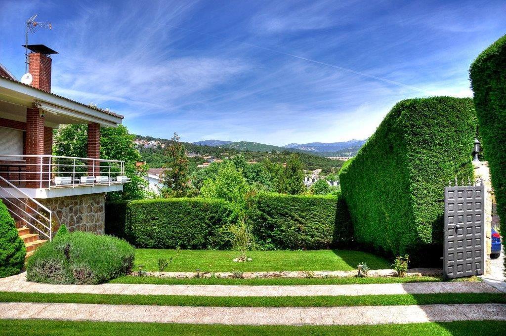 ベセリル・デ・ラ・シエラ Casa Bellavista Becerrilヴィラ エクステリア 写真
